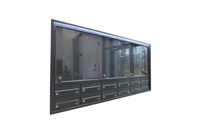 Unterputz-Briefkastenanlage mit Infovitrine